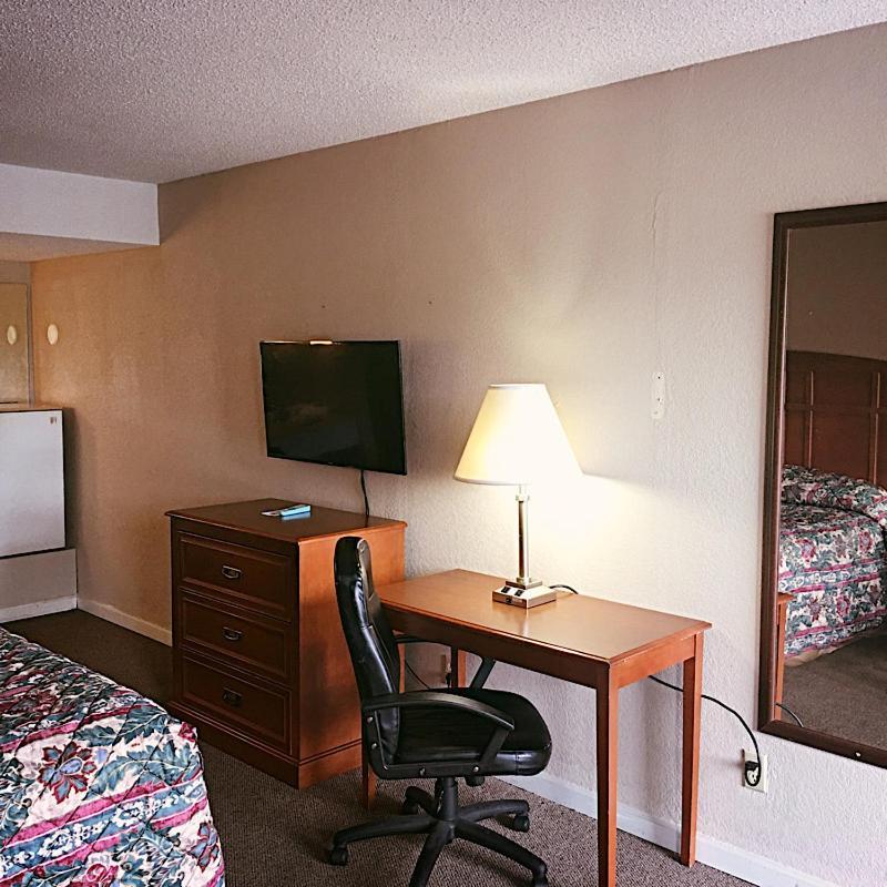 Travelers Inn Elizabethton Bagian luar foto