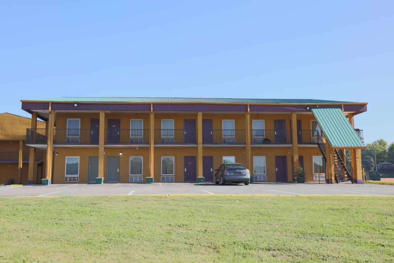 Travelers Inn Elizabethton Bagian luar foto
